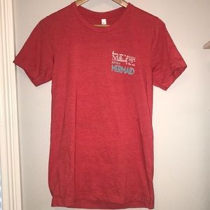 Pineapple Willy’s T-shirt 🍍(never worn)